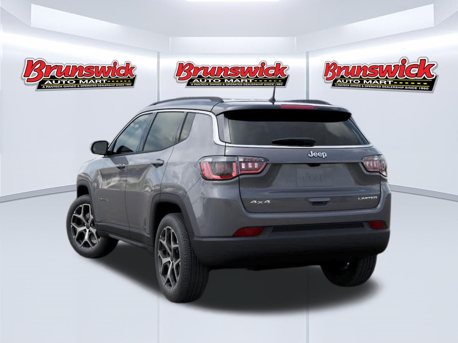 New 2026 Jeep Compass Limited AWD/4WD image 3