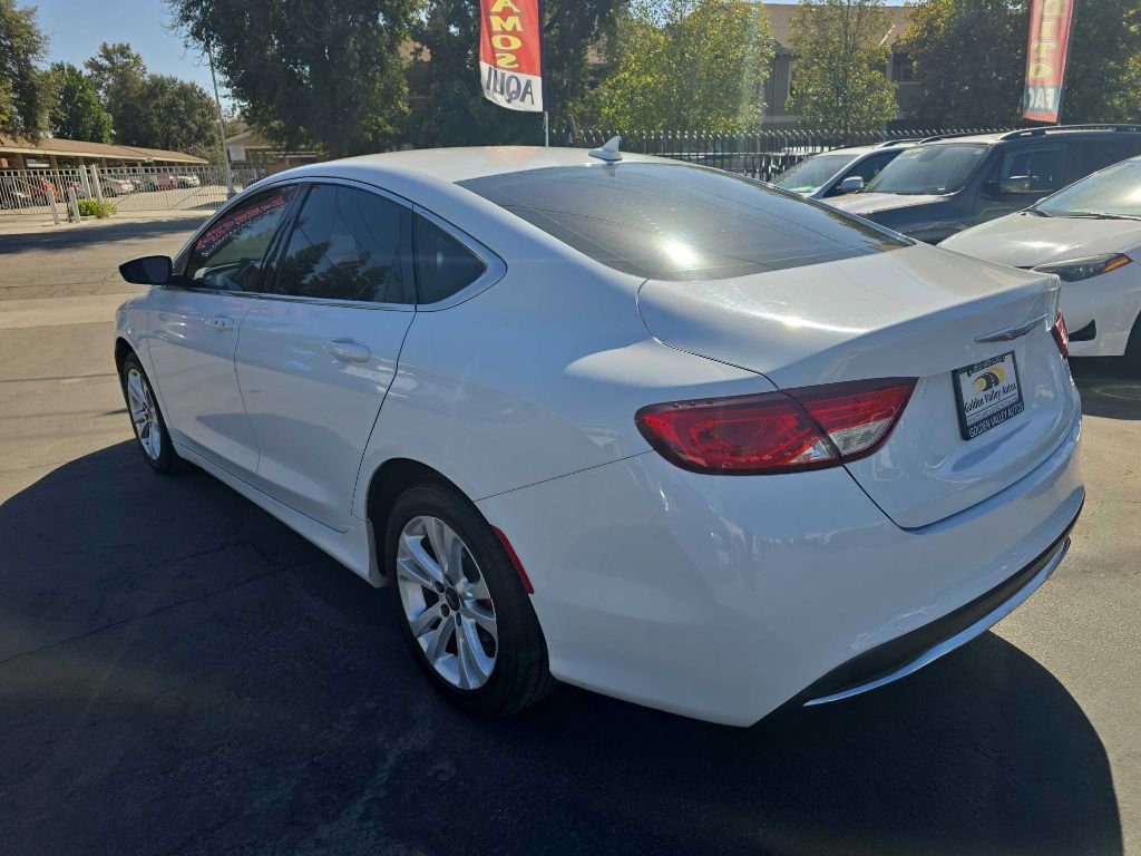 Used 2016 Chrysler 200 Limited w/ Convenience Group image 6