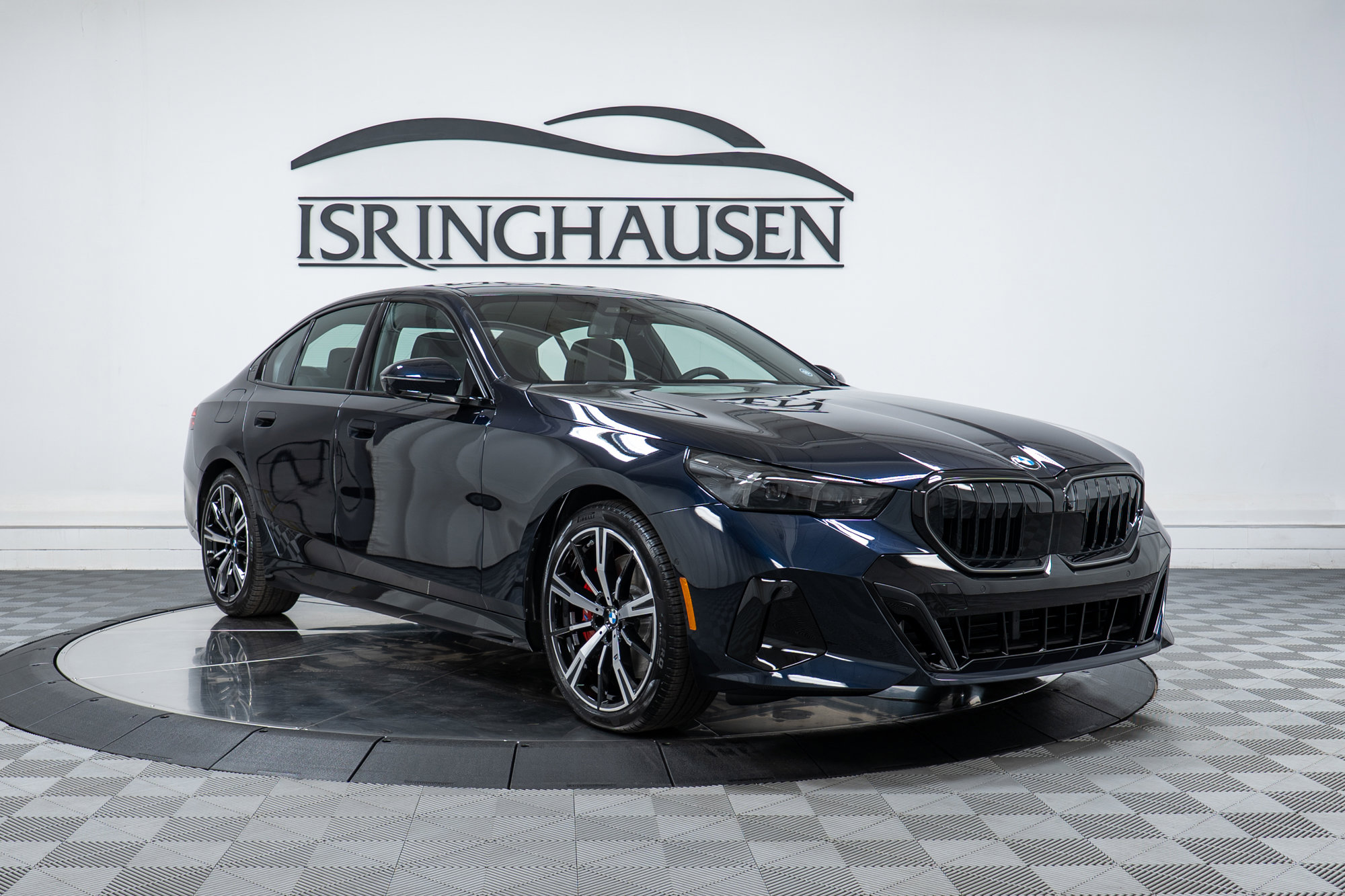 New 2026 BMW 540i xDrive w/ M Sport Package image 3