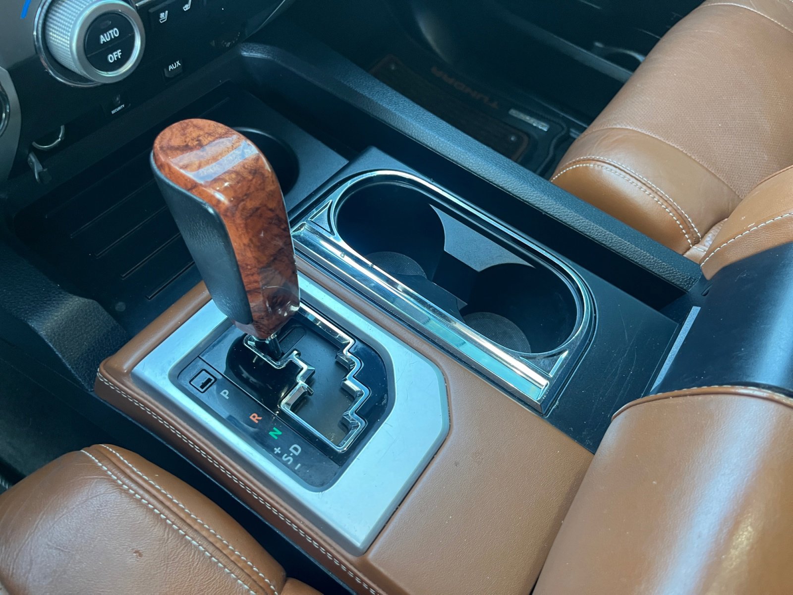 Used 2016 Toyota Tundra 1794 Edition image 32