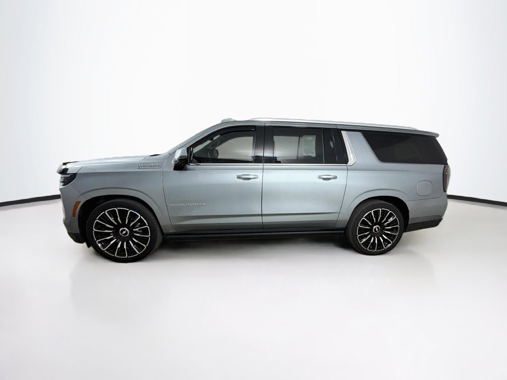 Used 2026 Chevrolet Suburban High Country AWD/4WD image 8