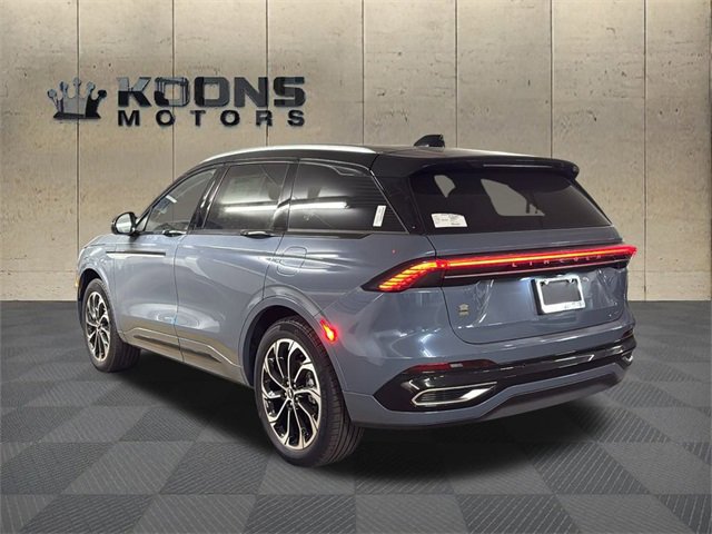 New 2026 Lincoln Nautilus Reserve image 3