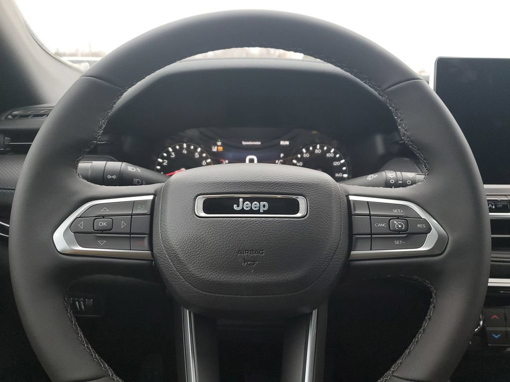 New 2026 Jeep Compass Latitude AWD/4WD image 21