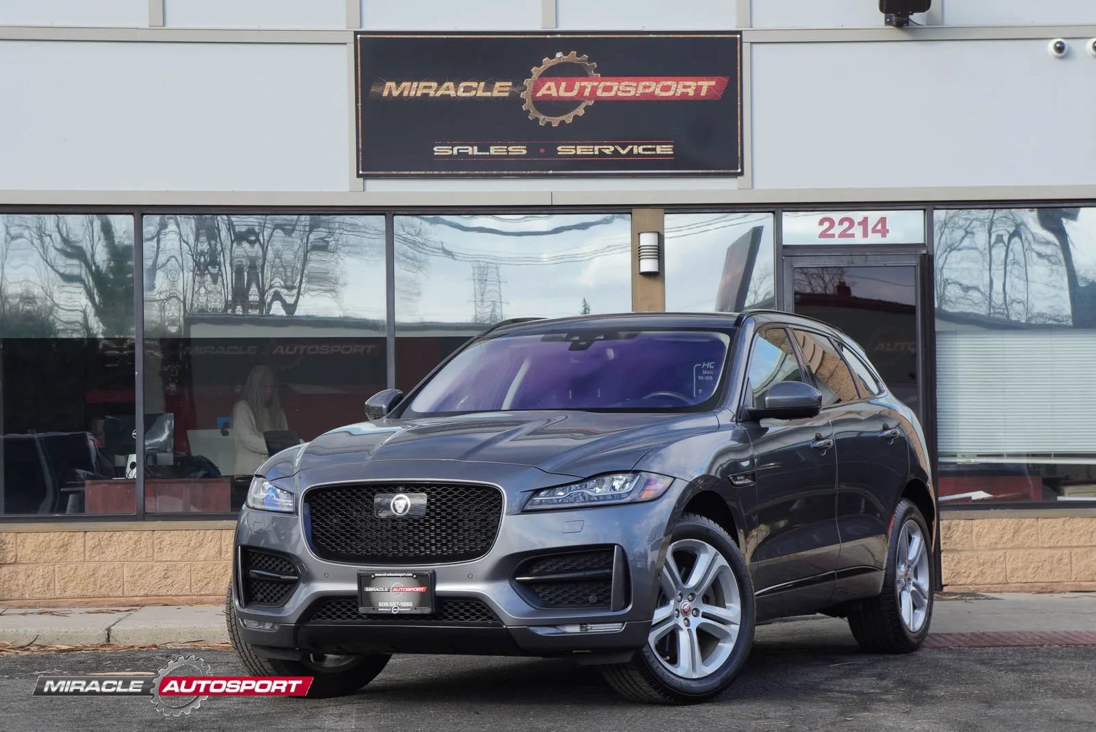 Used 2017 Jaguar F-PACE R-Sport AWD/4WD image 1