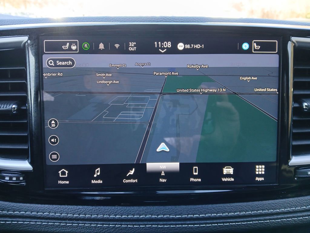 Used 2025 Chrysler Pacifica Limited image 20