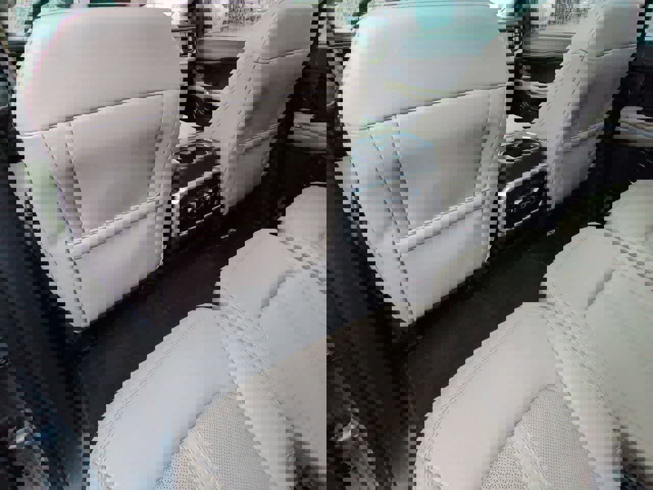 Used 2023 Ford Expedition Max Limited image 19