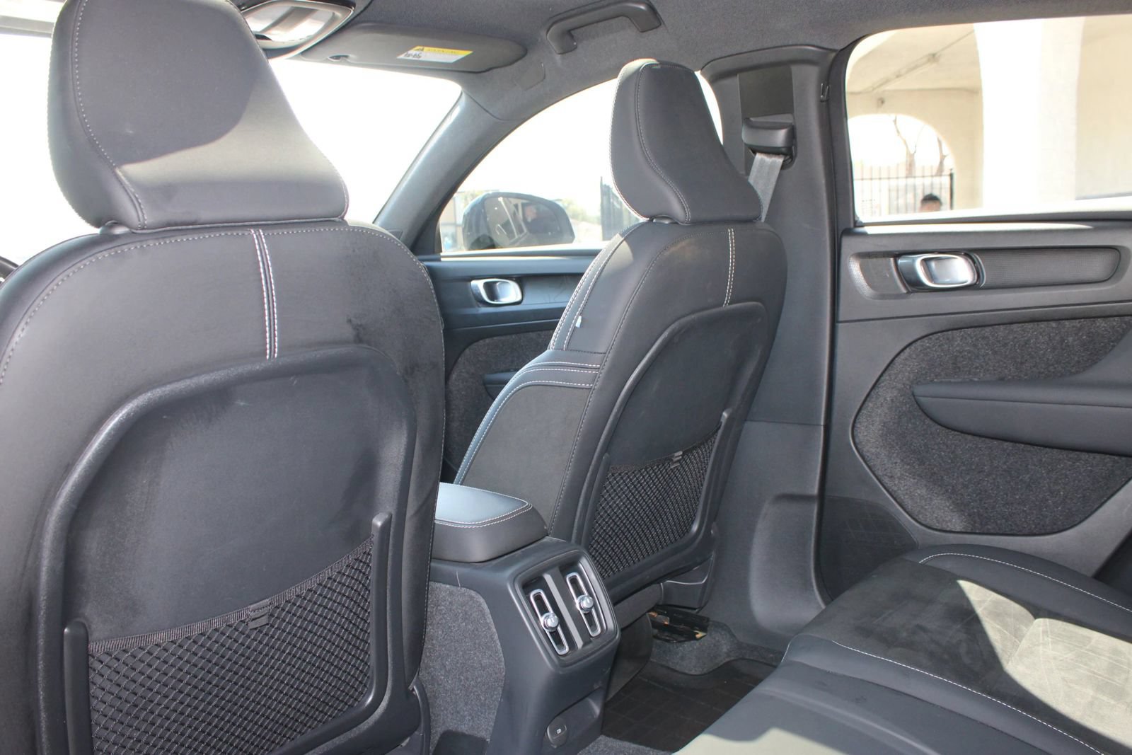 Used 2023 Volvo C40 P8 Recharge Plus w/ Protection Package Premier AWD/4WD image 8