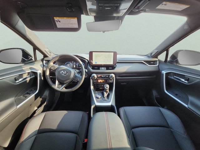 Used 2025 Toyota RAV4 XSE image 32