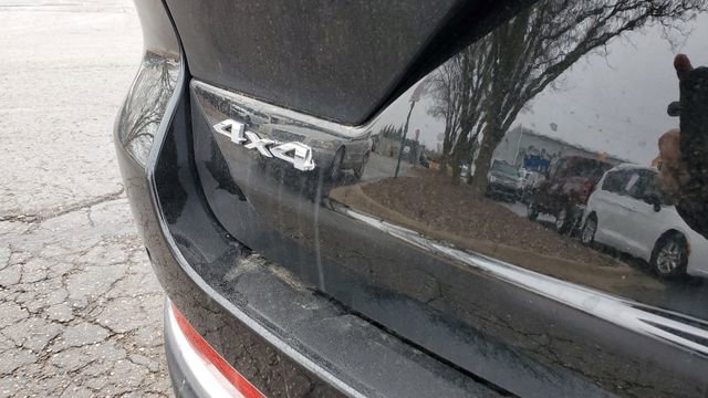 Certified 2023 Jeep Grand Cherokee Limited image 32