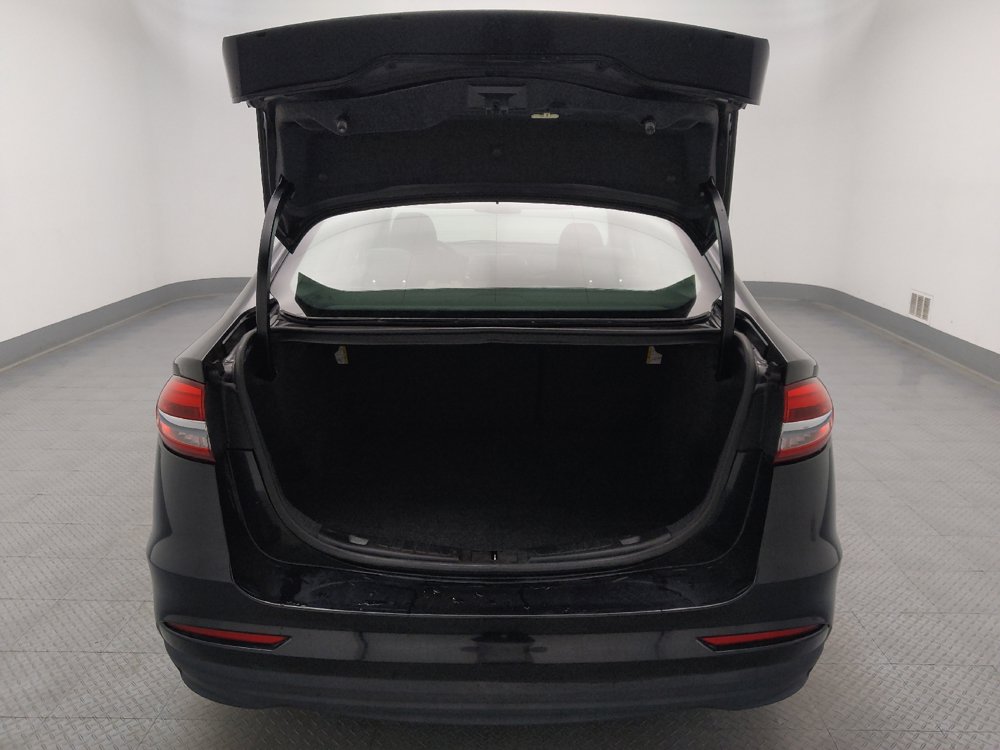 Used 2020 Ford Fusion S FWD image 29
