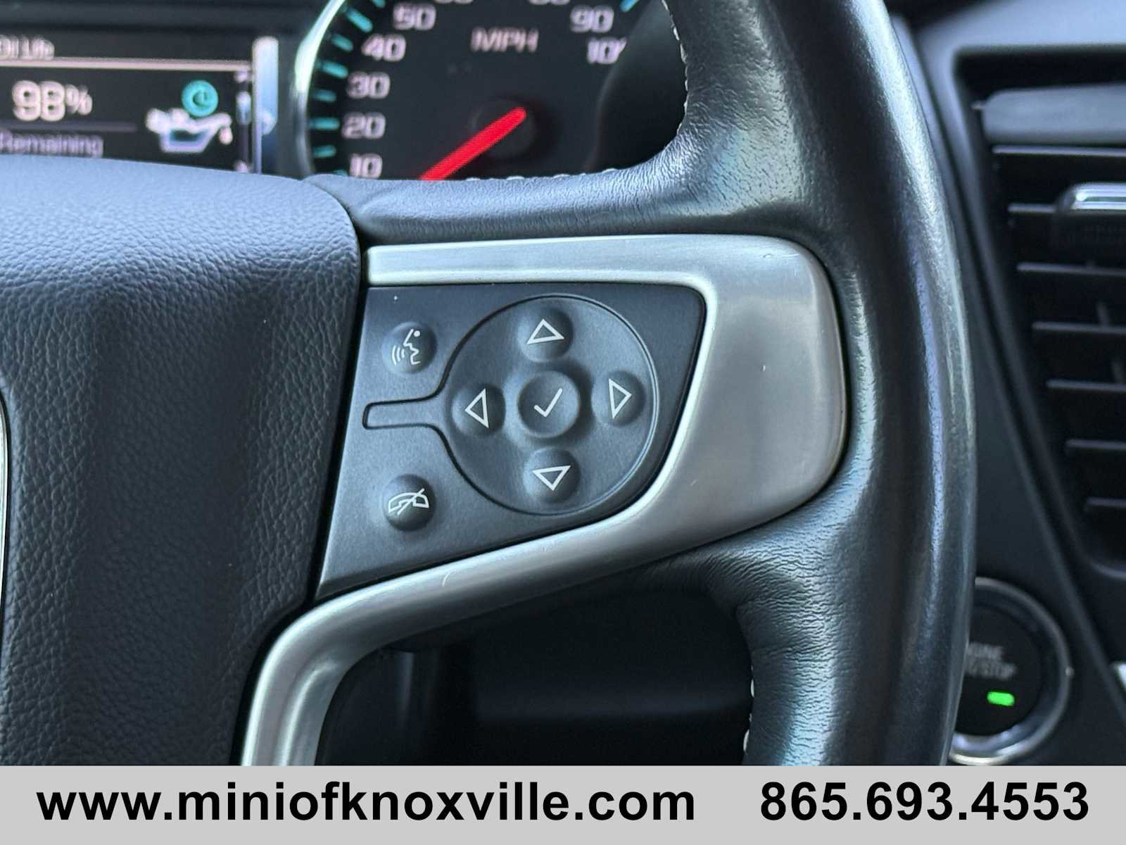 Used 2018 GMC Yukon SLT w/ Open Road Package image 17