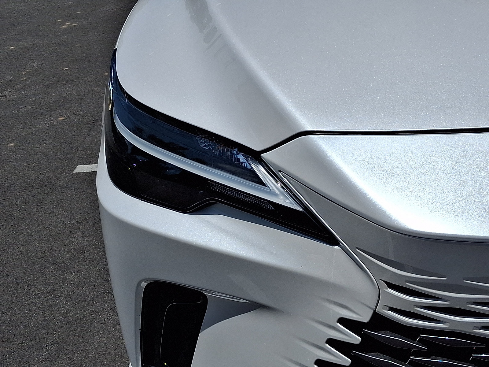 Certified 2024 Lexus RX 350 Premium w/ Accessory Package (Z1) AWD/4WD image 9