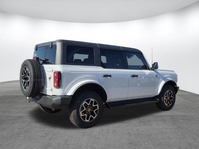 New 2026 Ford Bronco Outer Banks AWD/4WD image 2
