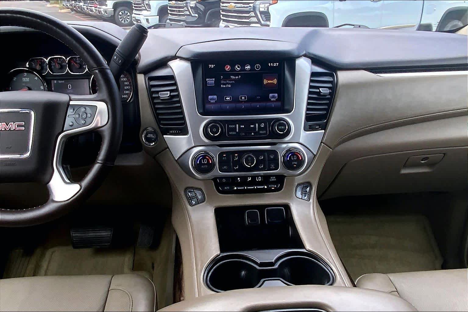 Used 2015 GMC Yukon XL SLT w/ Open Road Package AWD/4WD image 16