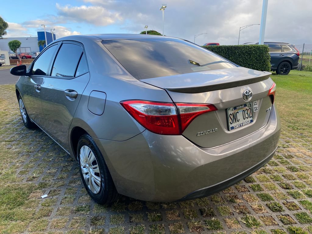 Used 2015 Toyota Corolla LE FWD image 5