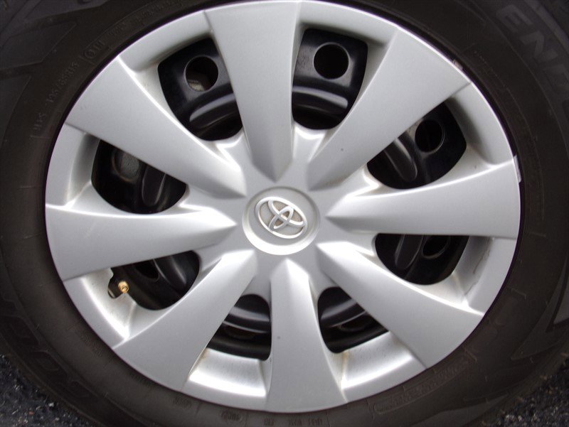 Used 2012 Toyota Corolla L image 15