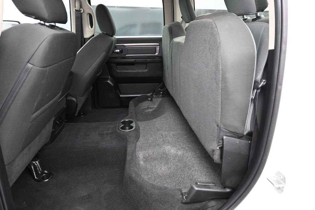Used 2022 RAM 1500 Classic SLT AWD/4WD image 28