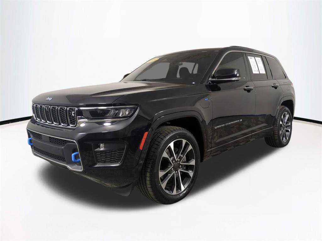 Used 2022 Jeep Grand Cherokee Overland w/ Advanced Protech Group III image 9