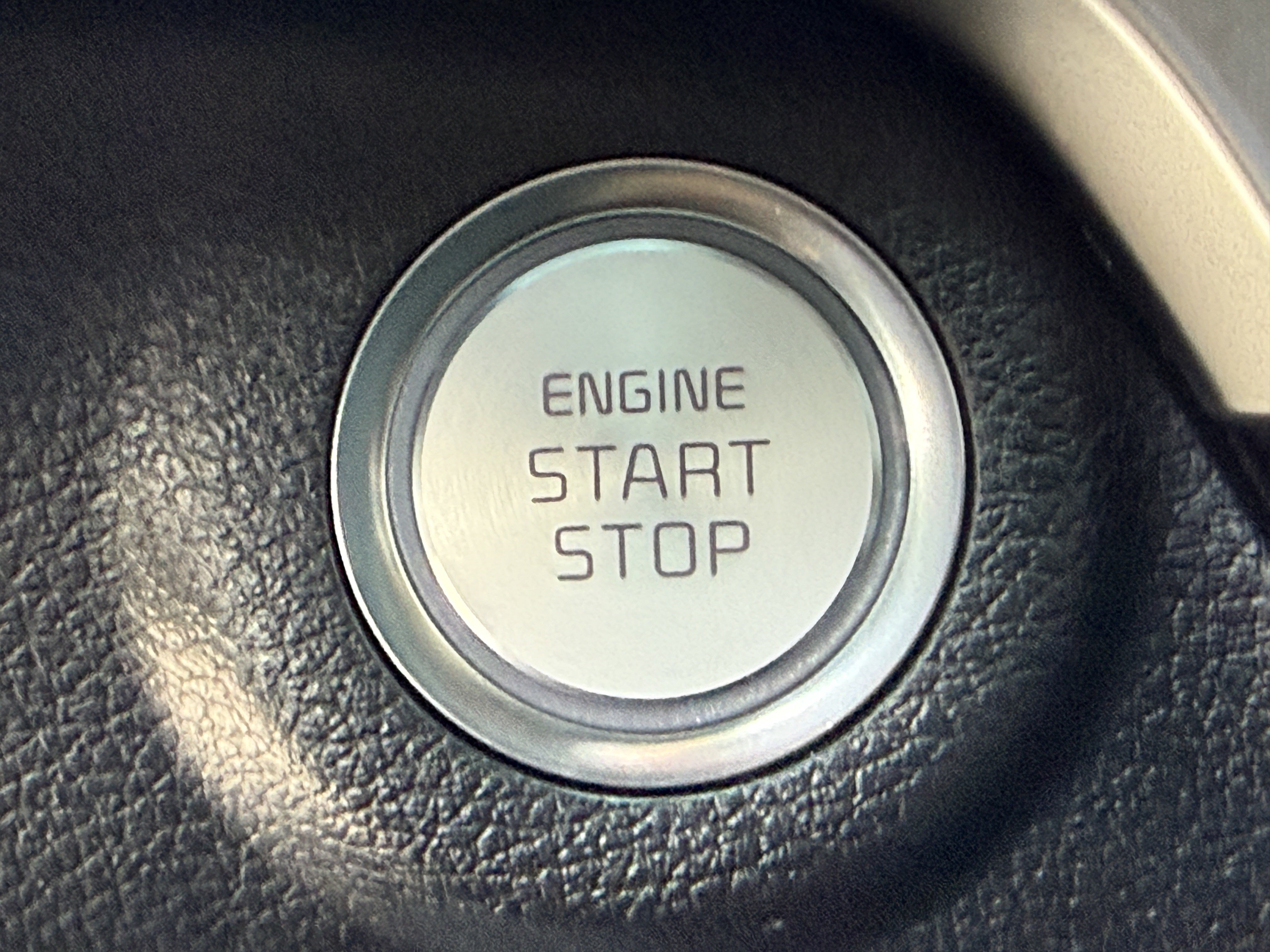 Used 2025 Kia Telluride S image 23