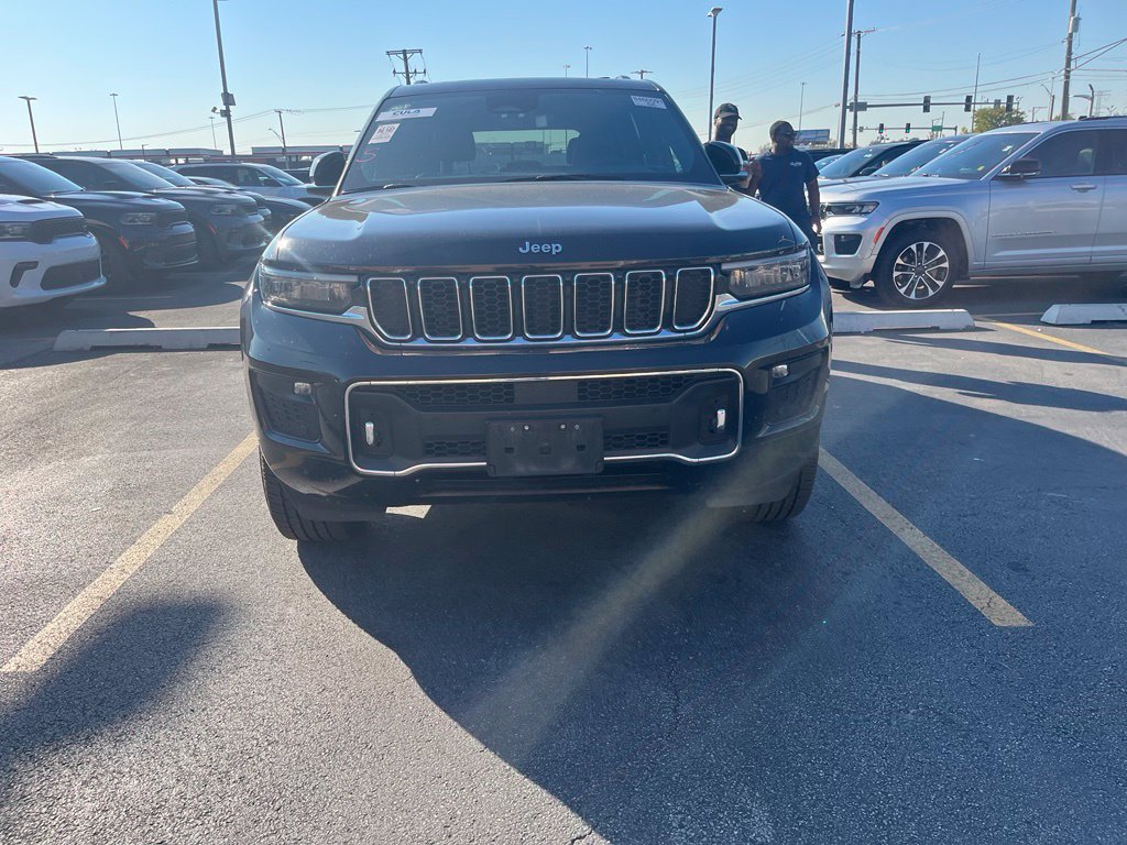 Used 2023 Jeep Grand Cherokee Overland AWD/4WD image 1