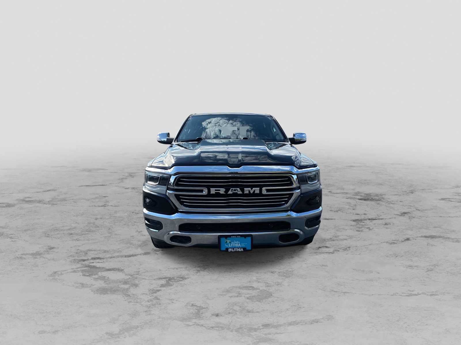 Used 2019 RAM 1500 Laramie AWD/4WD image 3