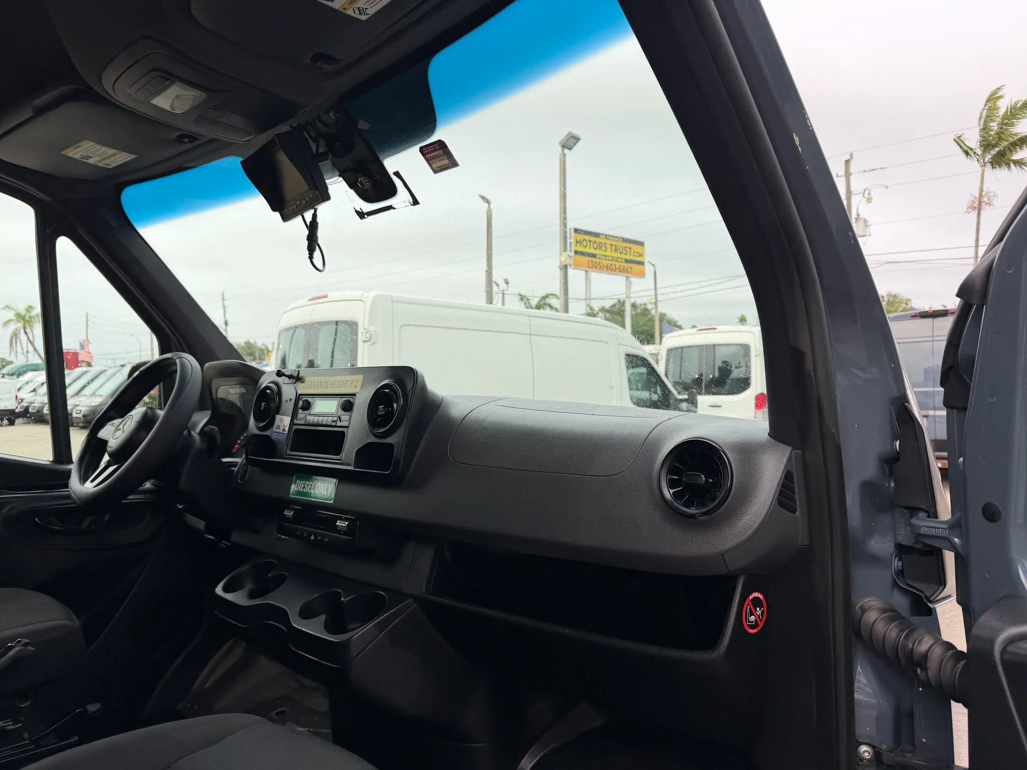 Used 2019 Mercedes-Benz Sprinter 144 image 15