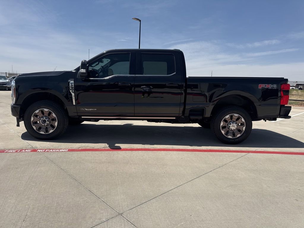 Used 2025 Ford F250 King Ranch w/ FX4 Off-Road Package AWD/4WD image 2