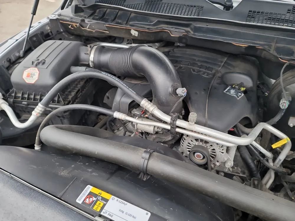 Used 2019 RAM 1500 Classic SLT AWD/4WD image 31