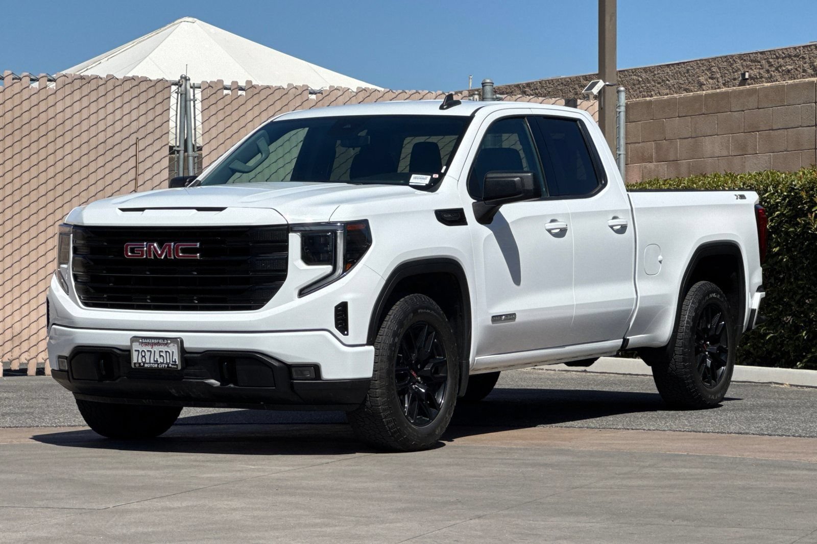 Certified 2023 GMC Sierra 1500 Elevation w/ X31 Off-Road Package AWD/4WD image 8