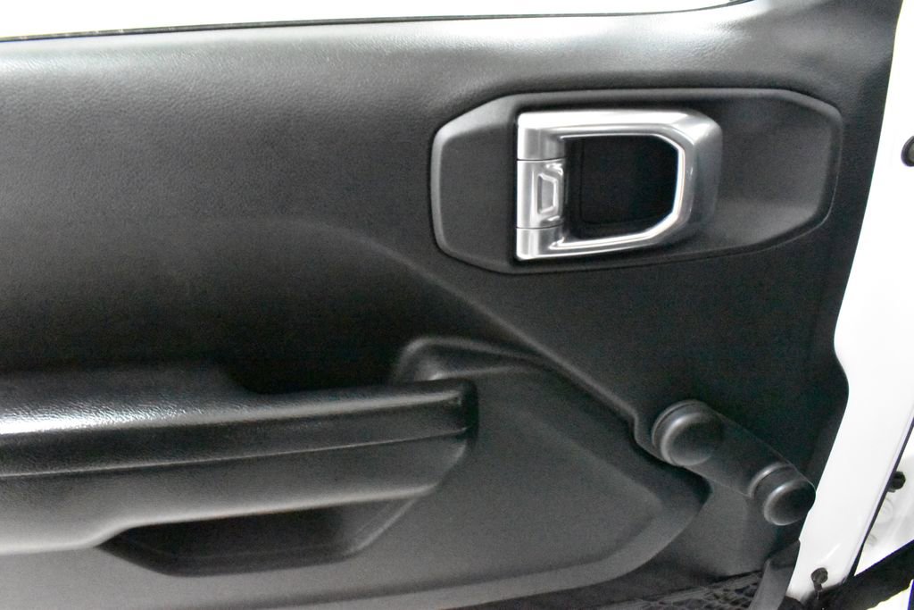 Used 2021 Jeep Wrangler Sport image 17