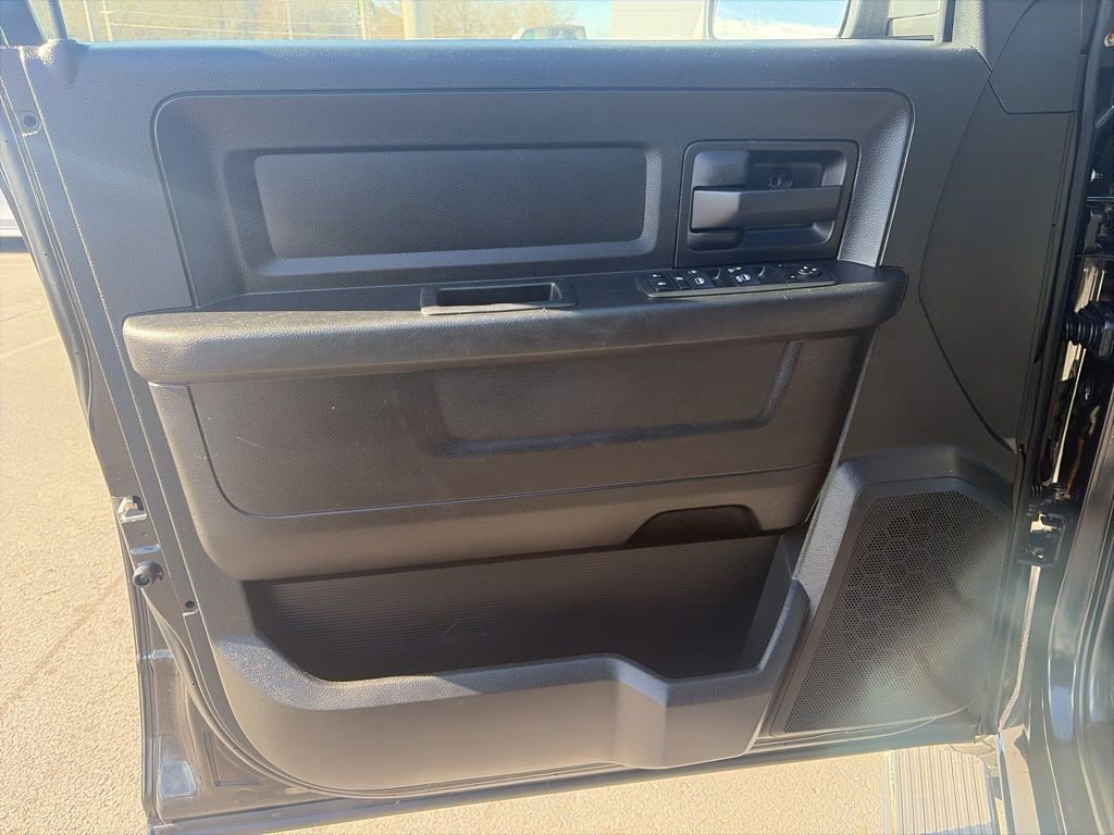 Used 2019 RAM 1500 Express w/ Express Value Package image 13