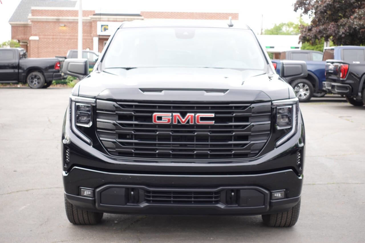 Used 2024 GMC Sierra 1500 Elevation AWD/4WD image 6