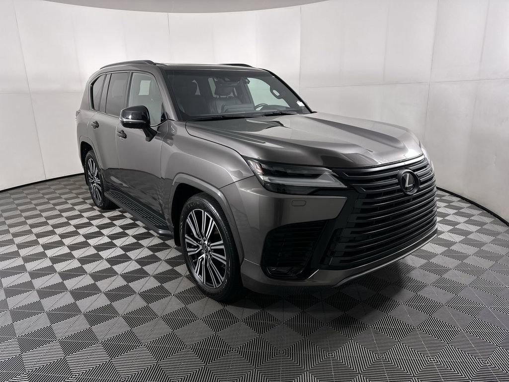 Used 2023 Lexus LX 600 4WD w/ Luxury Package