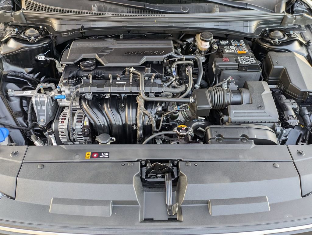 Used 2025 Kia K4 LXS image 30