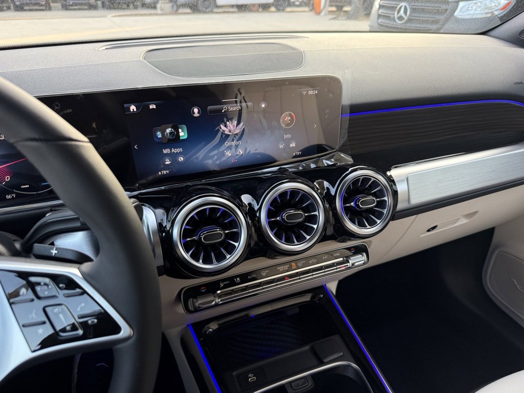 New 2026 Mercedes-Benz GLB 250 image 22