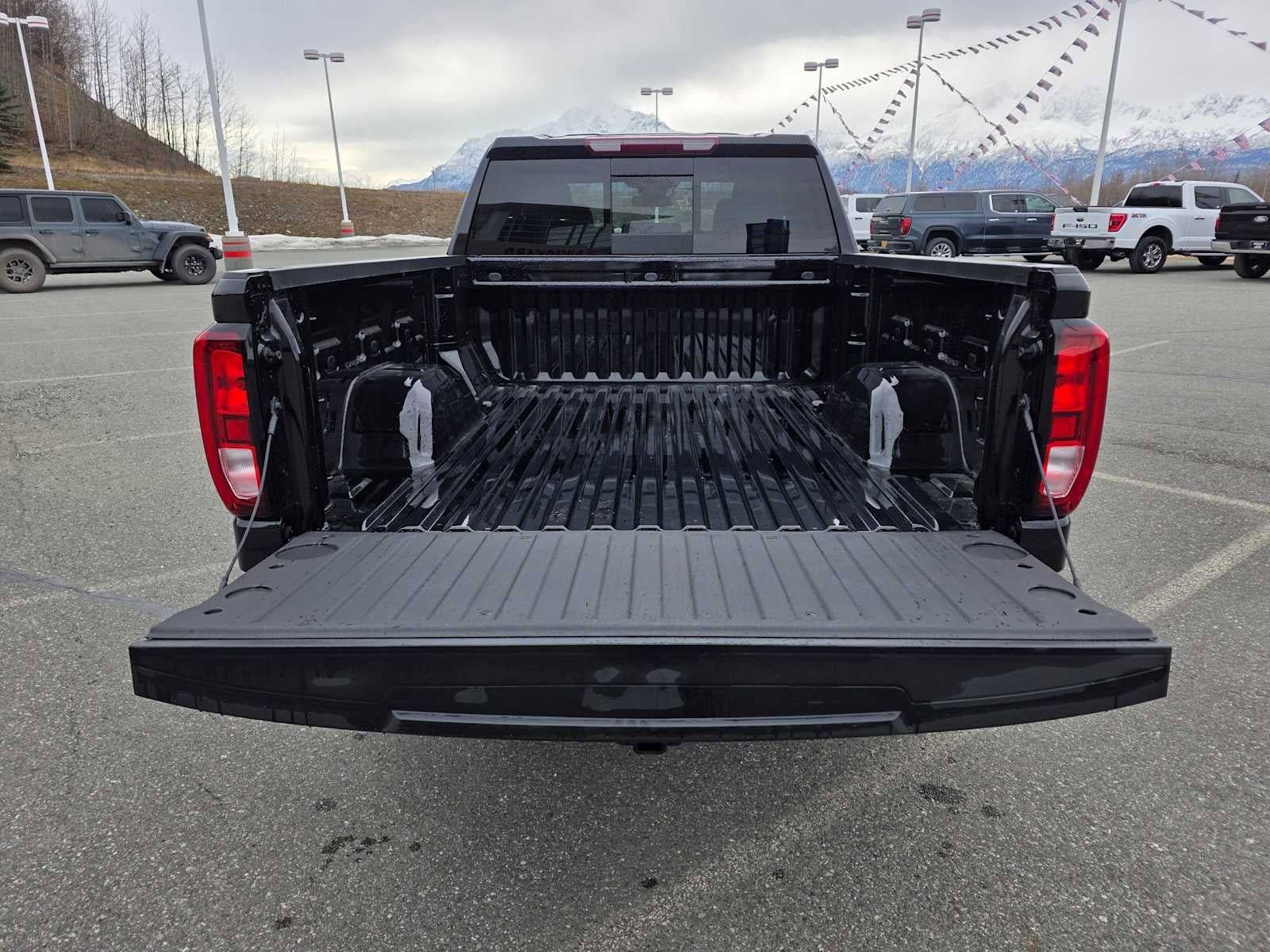 New 2026 GMC Sierra 1500 Elevation w/ Preferred Package AWD/4WD image 21