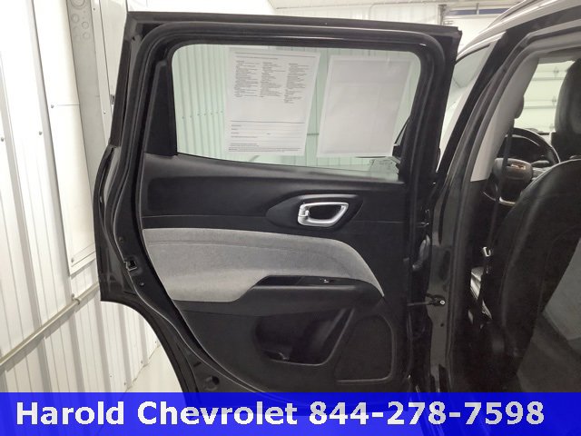 Used 2022 Jeep Compass Latitude image 12