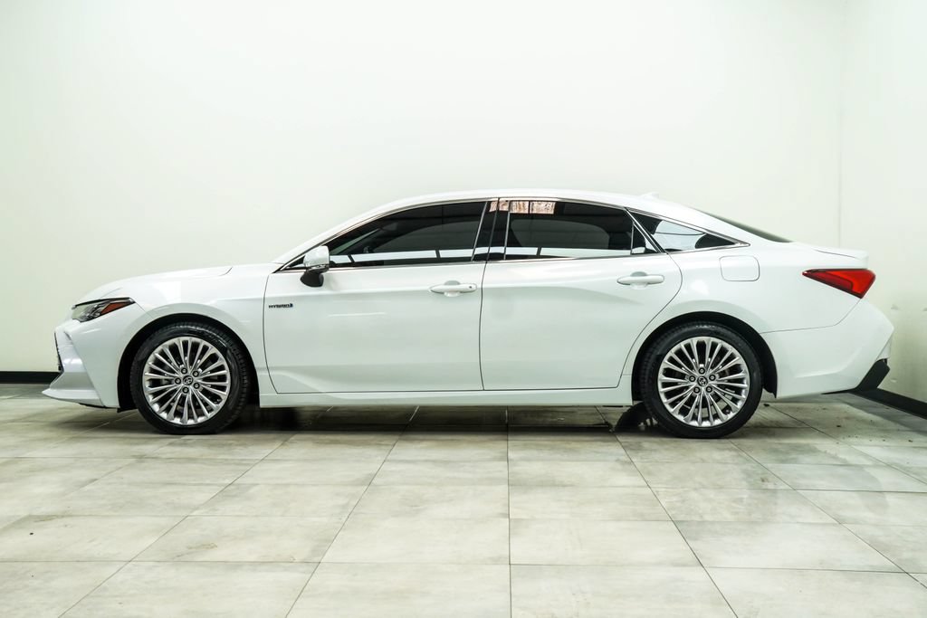 Used 2019 Toyota Avalon Limited w/ Advanced Safety Package FWD image 8