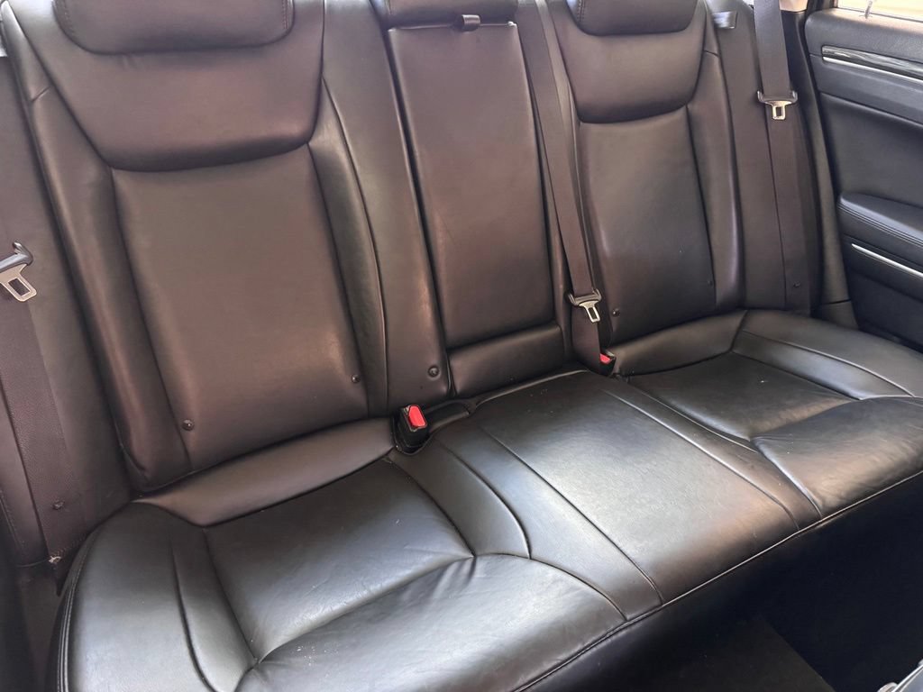 Used 2022 Chrysler 300 Touring L RWD image 18