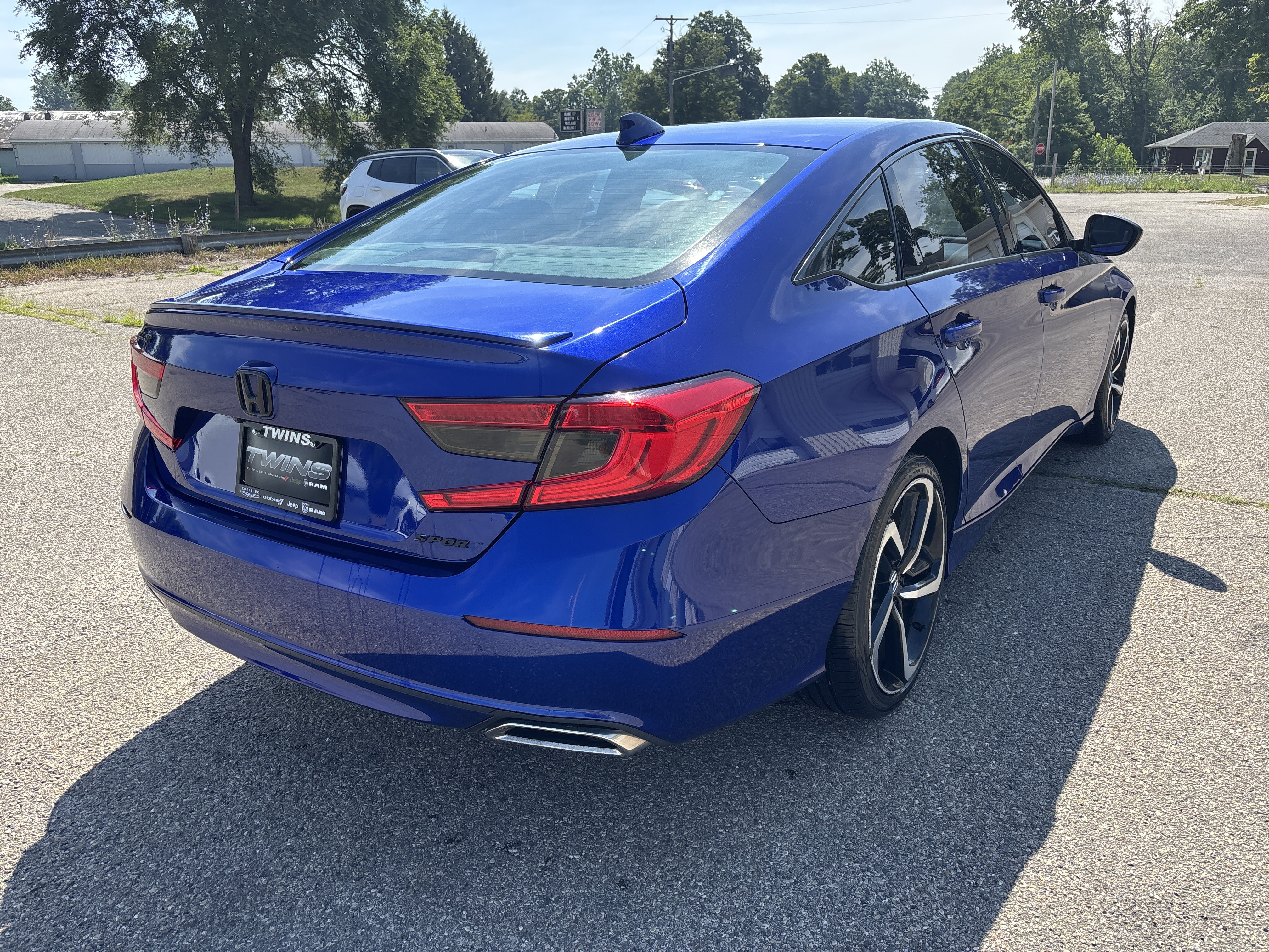 Used 2020 Honda Accord Sport image 3