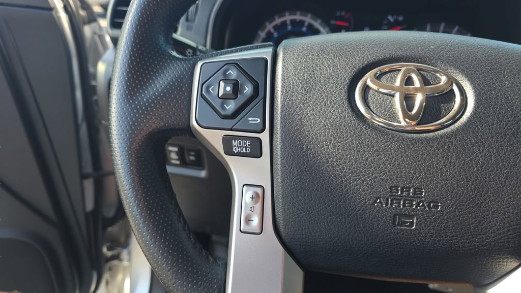 Used 2016 Toyota 4Runner Limited AWD/4WD image 27