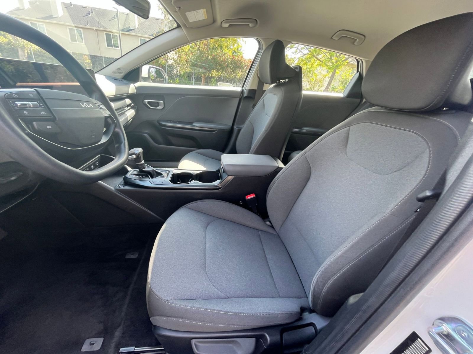 Used 2025 Kia K4 FWD image 25
