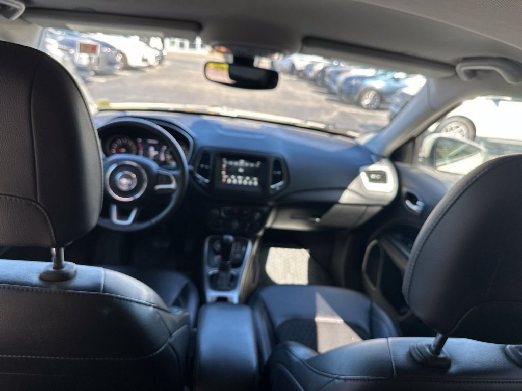 Used 2019 Jeep Compass Latitude w/ Popular Equipment Group AWD/4WD image 30