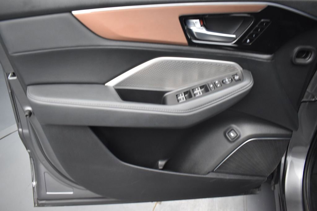 Used 2022 Acura MDX SH-AWD image 10