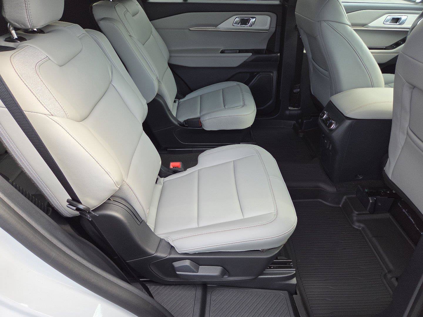 New 2027 Ford Explorer Active w/ Active Comfort Package AWD/4WD image 19