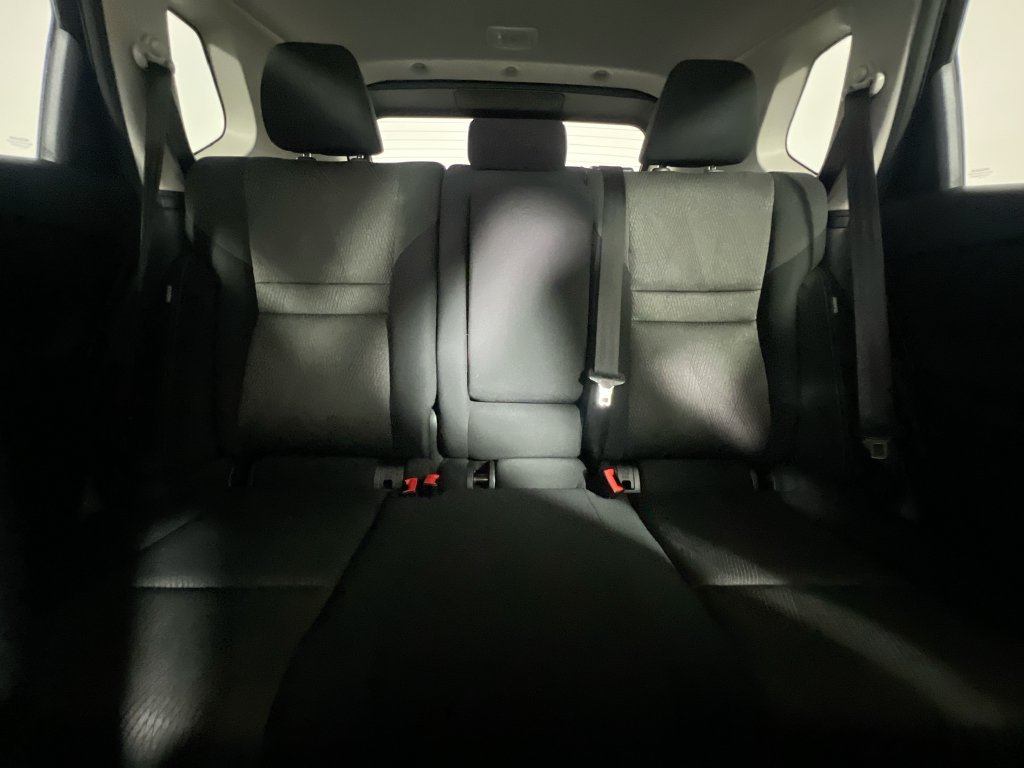 Used 2024 Nissan Rogue SV AWD/4WD image 29