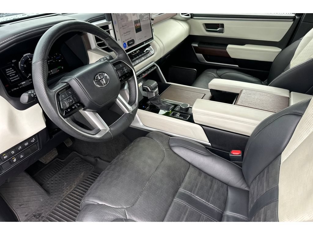 Used 2024 Toyota Sequoia Capstone AWD/4WD image 10