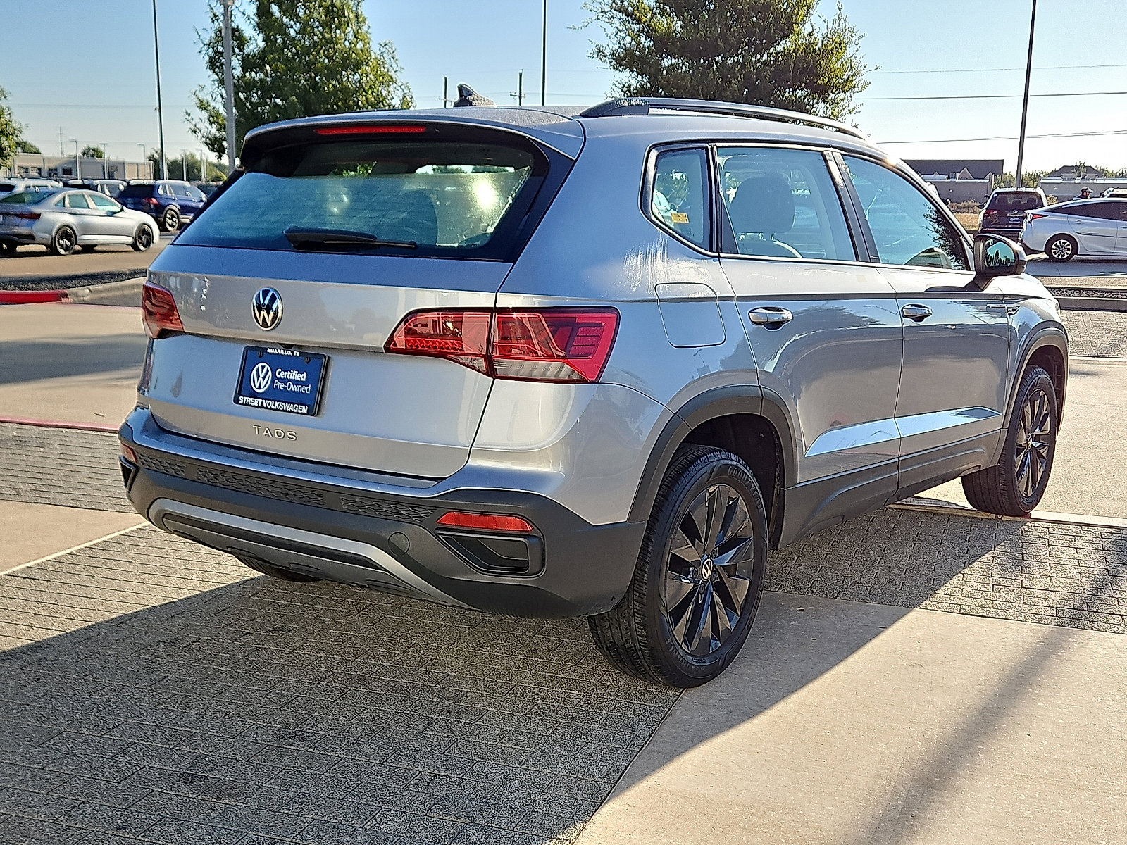 Certified 2024 Volkswagen Taos S image 3