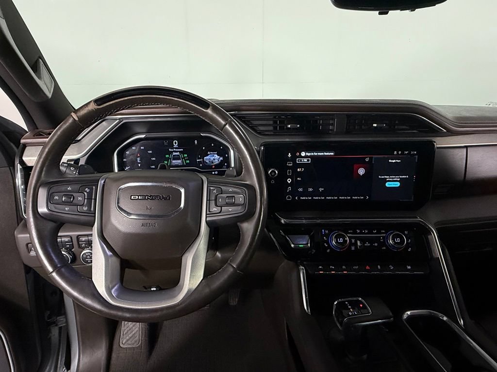 Used 2023 GMC Sierra 1500 Denali AWD/4WD image 14