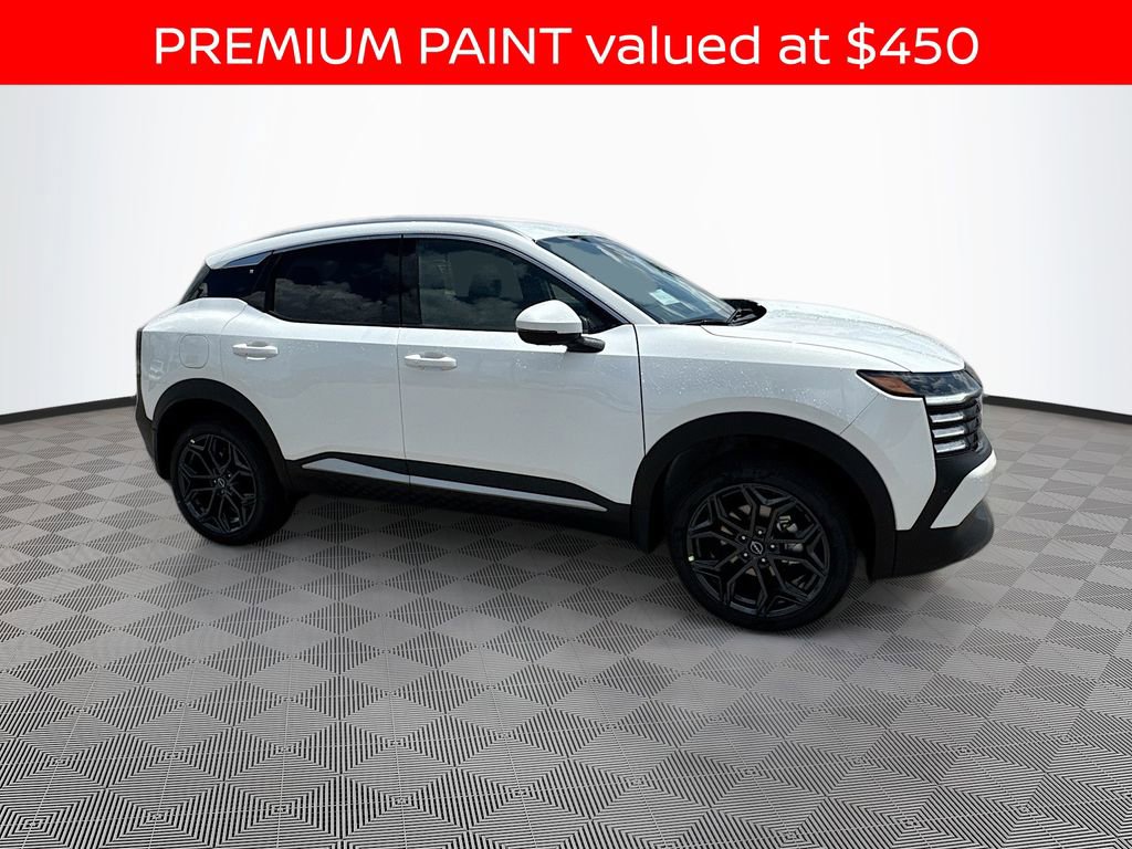 Used 2025 Nissan Kicks SR image 3